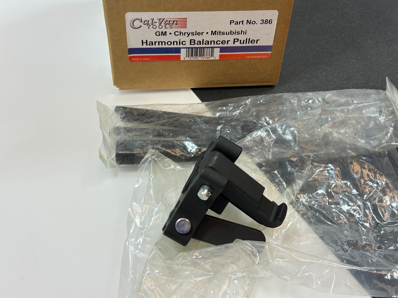 NEW Cal-Van Tools Model. 386 Harmonic Balancer Puller, 3-Jaw Puller GM/Chrysler