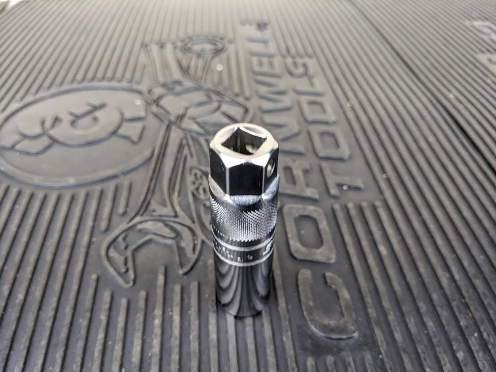 #be434 Snap On Tools 3/8″ Drive 5/8″ Retention Spark Plug Socket S9706KR