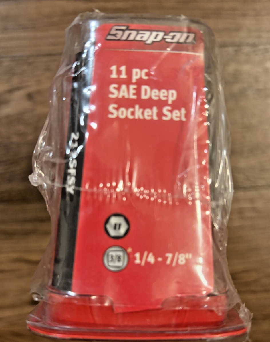 New Snap-on 3/8″ Drive 1/4″ thru 7/8″ 6-Point Deep Socket Set 211SFSY