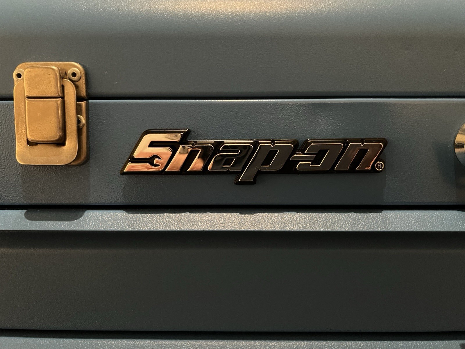 Snap On Tools METAL 3D Toolbox Roll Cab Chrome Badge Emblem Sticker Decal logo.