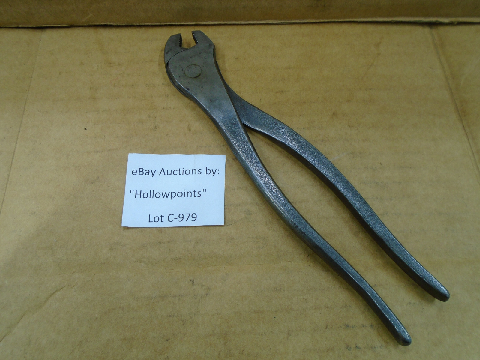Bonney USA B20 Battery Terminal Pliers 8″ Long C979