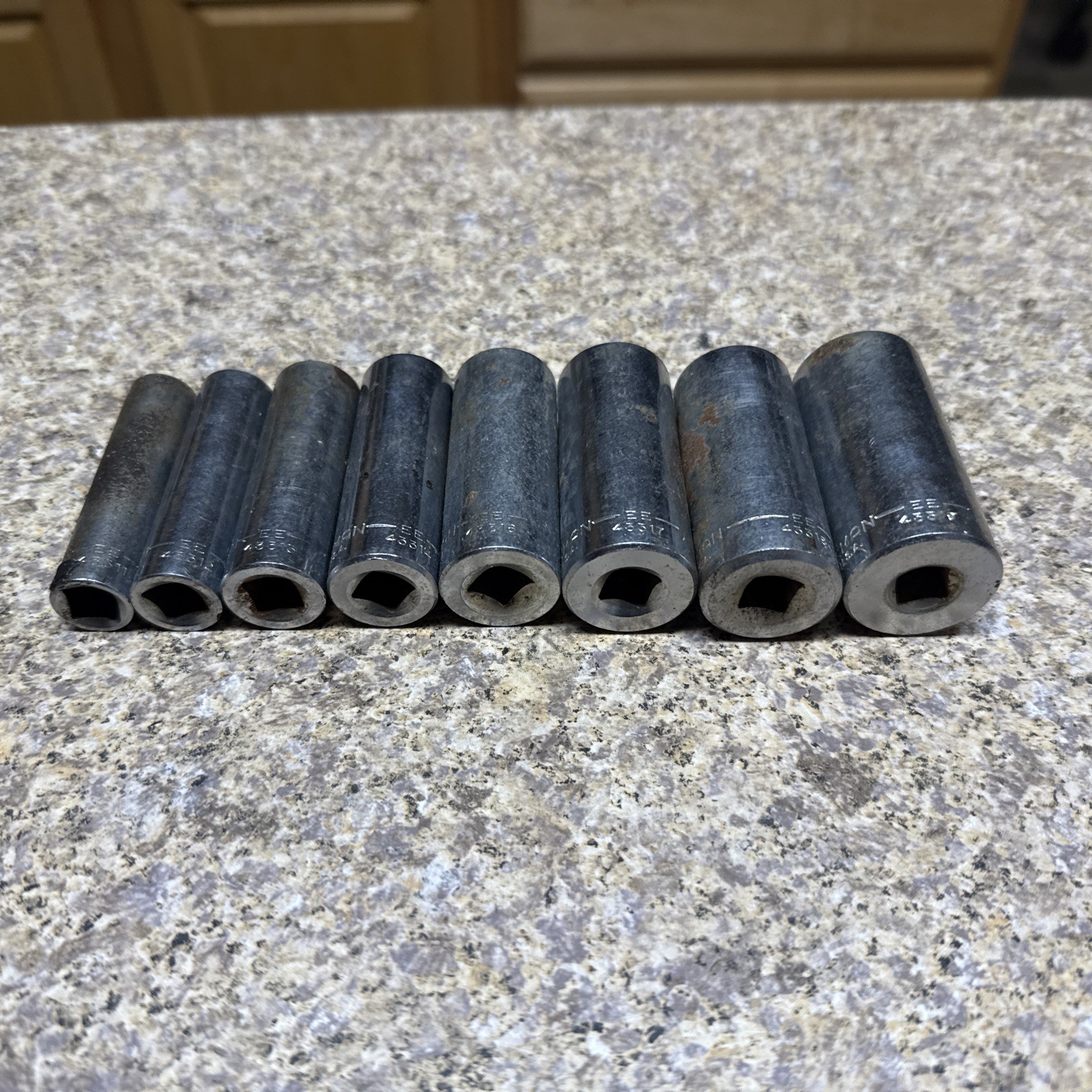 Craftsman 8 Piece Deep Socket Set SAE 3/8 Dr 12 Pt -EE- Series 7/16 Thru 7/8