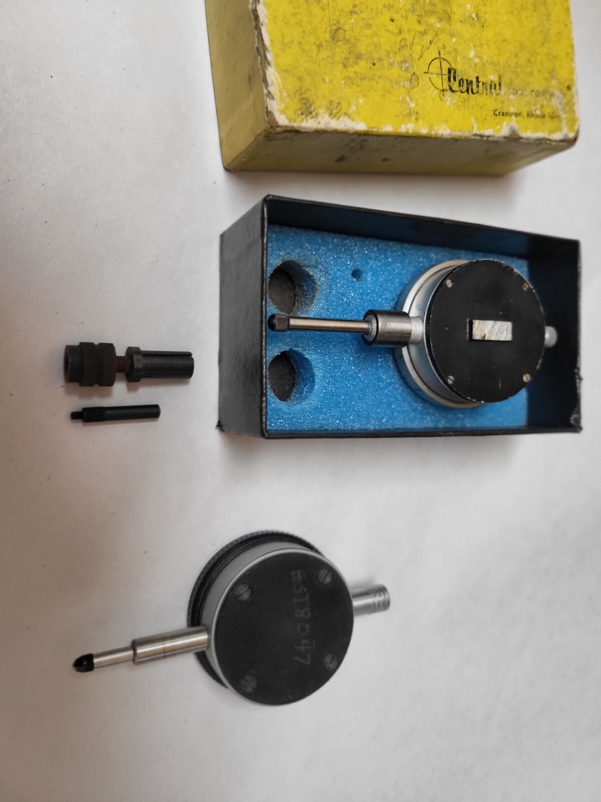 Metric Central Tool USA # 272 & Dreher Jet 512 K 0.01 MM Dial Indicators Compac