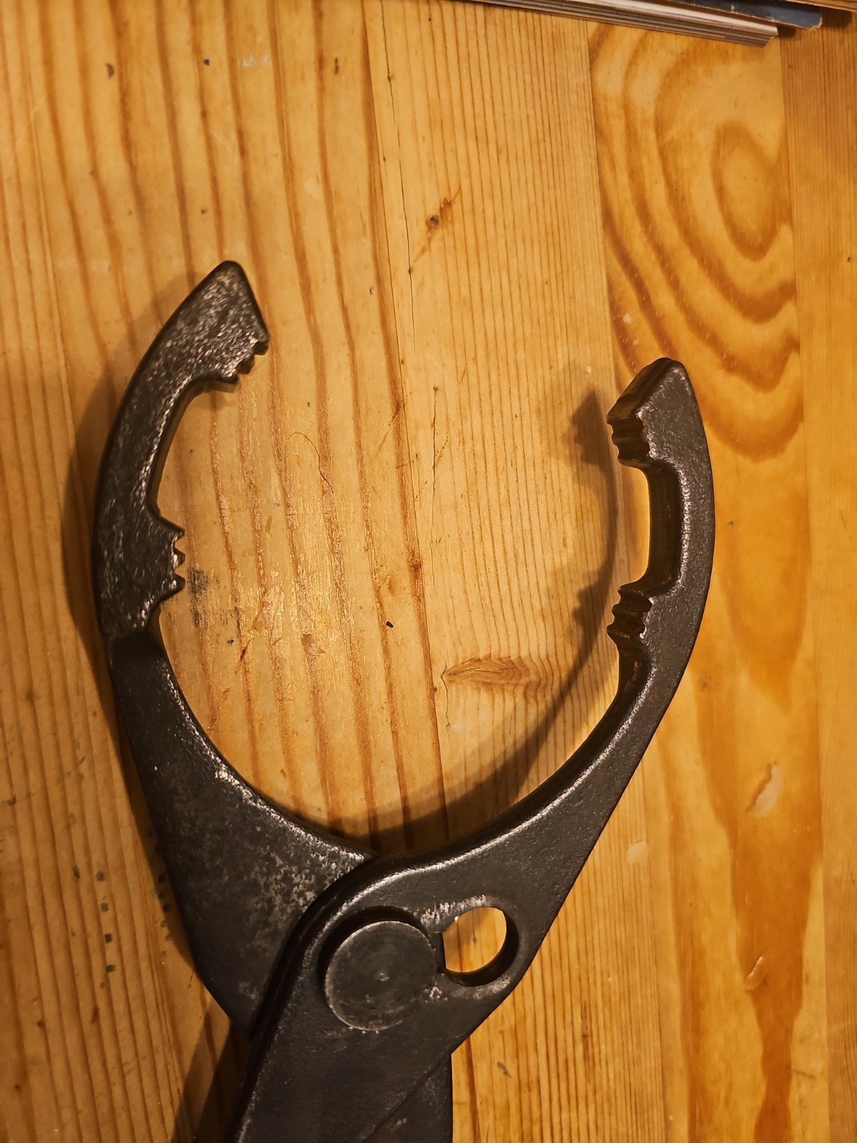 Red 12″ Adjustable Oil Filter Pliers with Non-Slip Handles