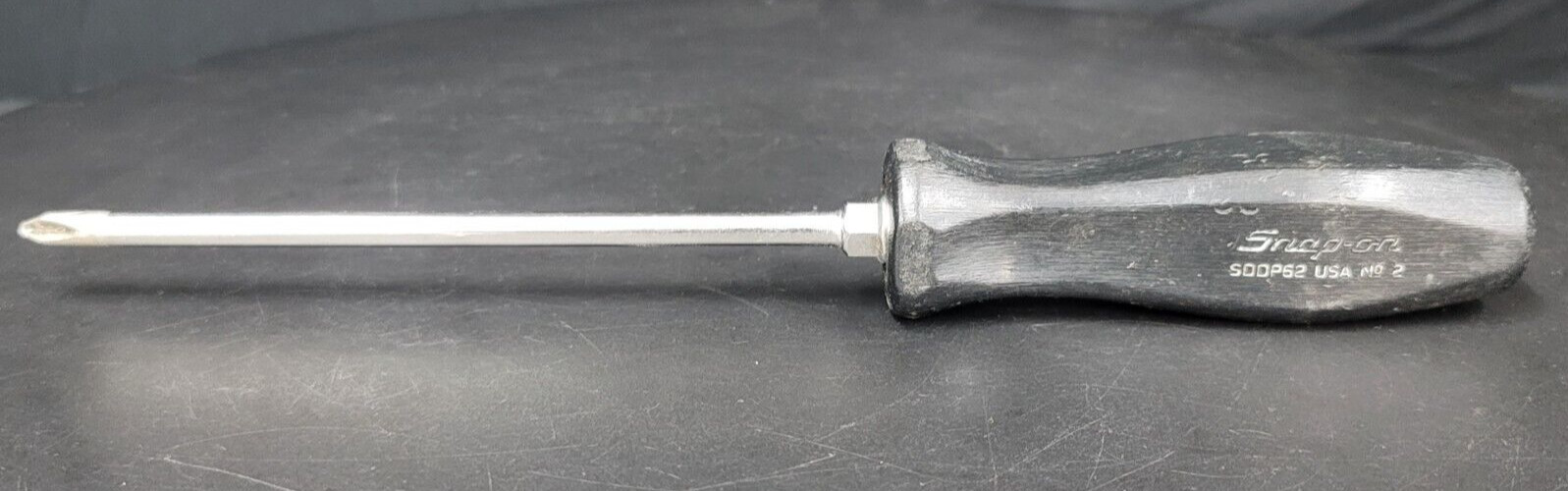 Snap On SDDP62 – #2 Phillips Tip X 6″ Long Blade Hard Handle Screwdriver