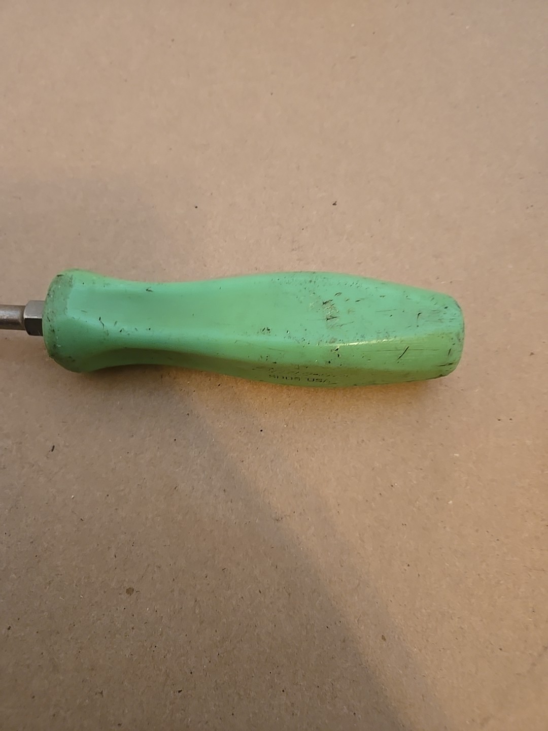 Snap On 5/16″×6″ Blade Screwdriver Green Hard Handle SDD6