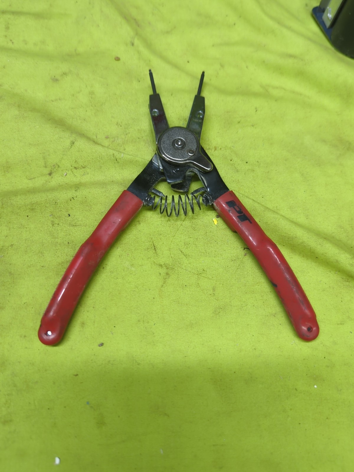 Performance Tool Reversible Snap Pliers