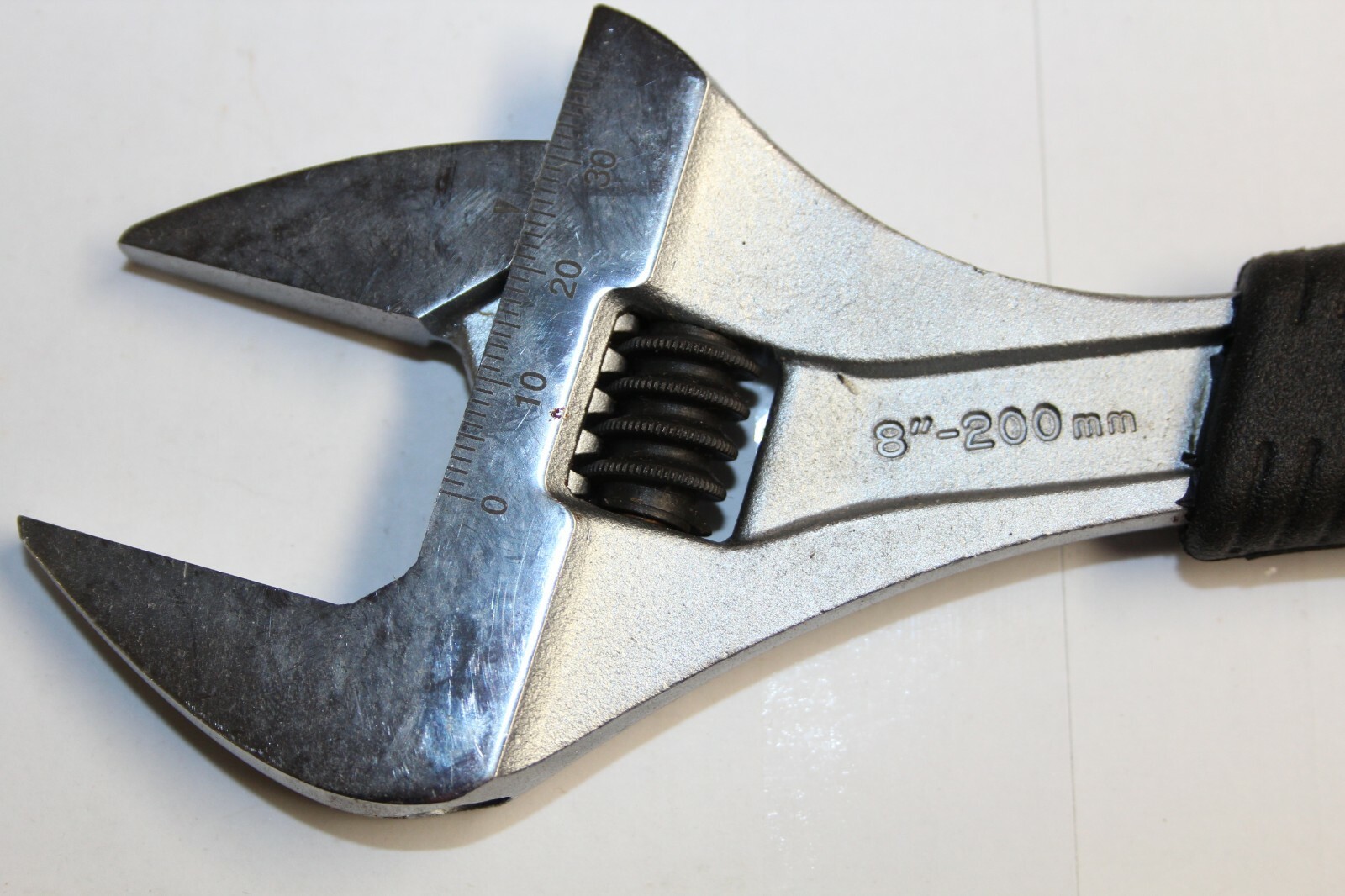 Irega ErgoTop 92-8 8″ 39 MM (1 1/2”) SUPER WIDE Comfort Grip Adjustable WRENCH