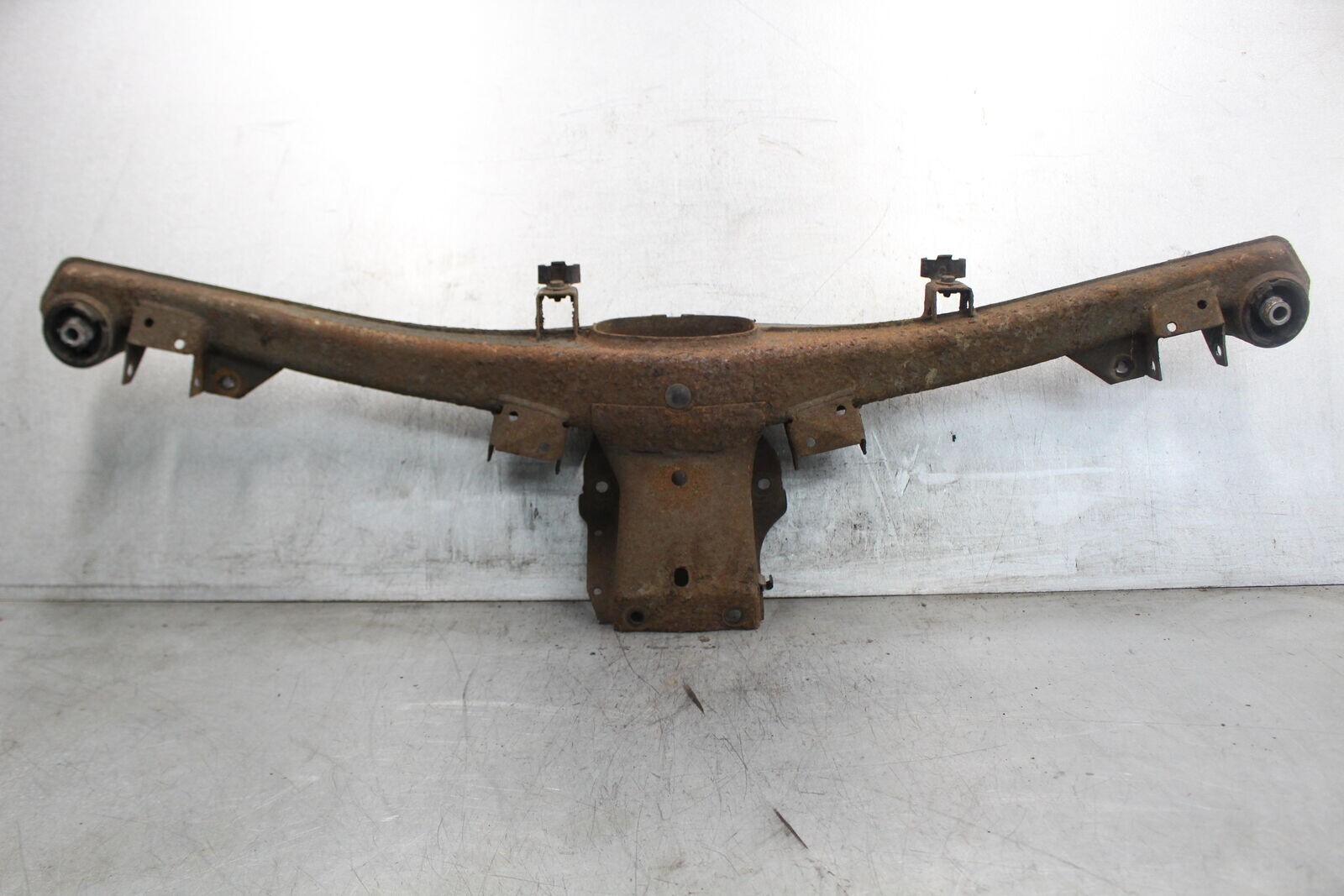 BMW E28, E24, E23 rear subframe bushing removal tool / Installation tool