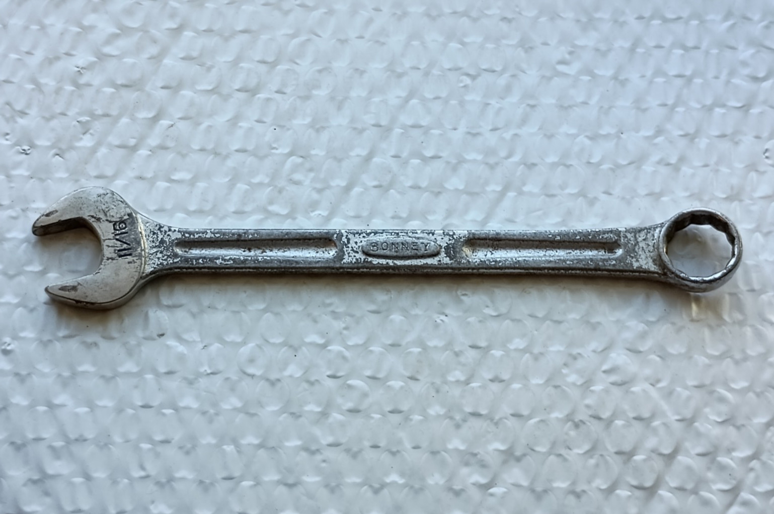 BONNEY TOOLS USA 1165, 11/16″ COMBINATION WRENCH, 8.2″ LONG, 12 POINT.