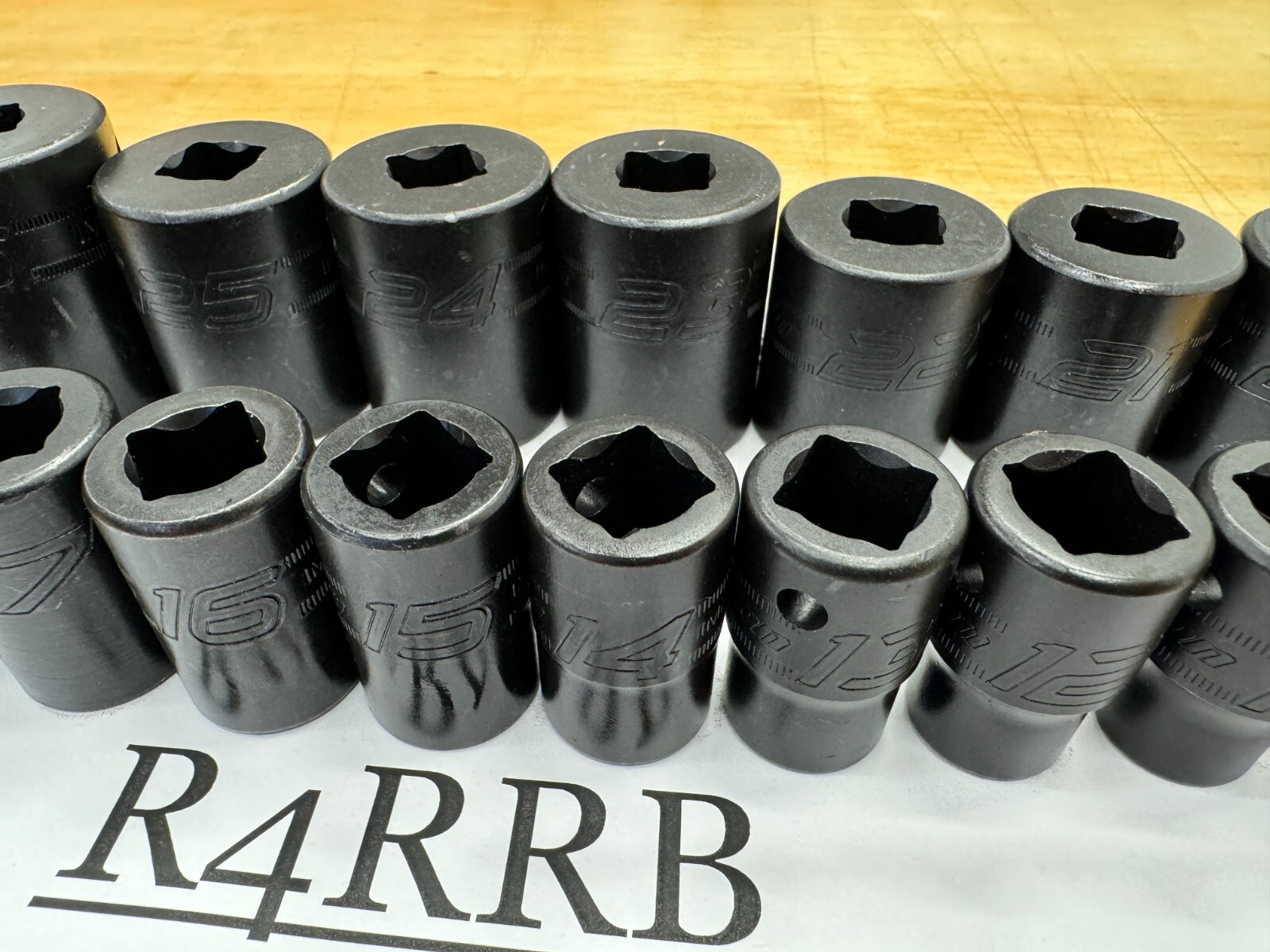 Snap-on Tools USA NEW 18pc 1/2″ Drive Metric 10mm-27mm Shallow Impact Socket Set