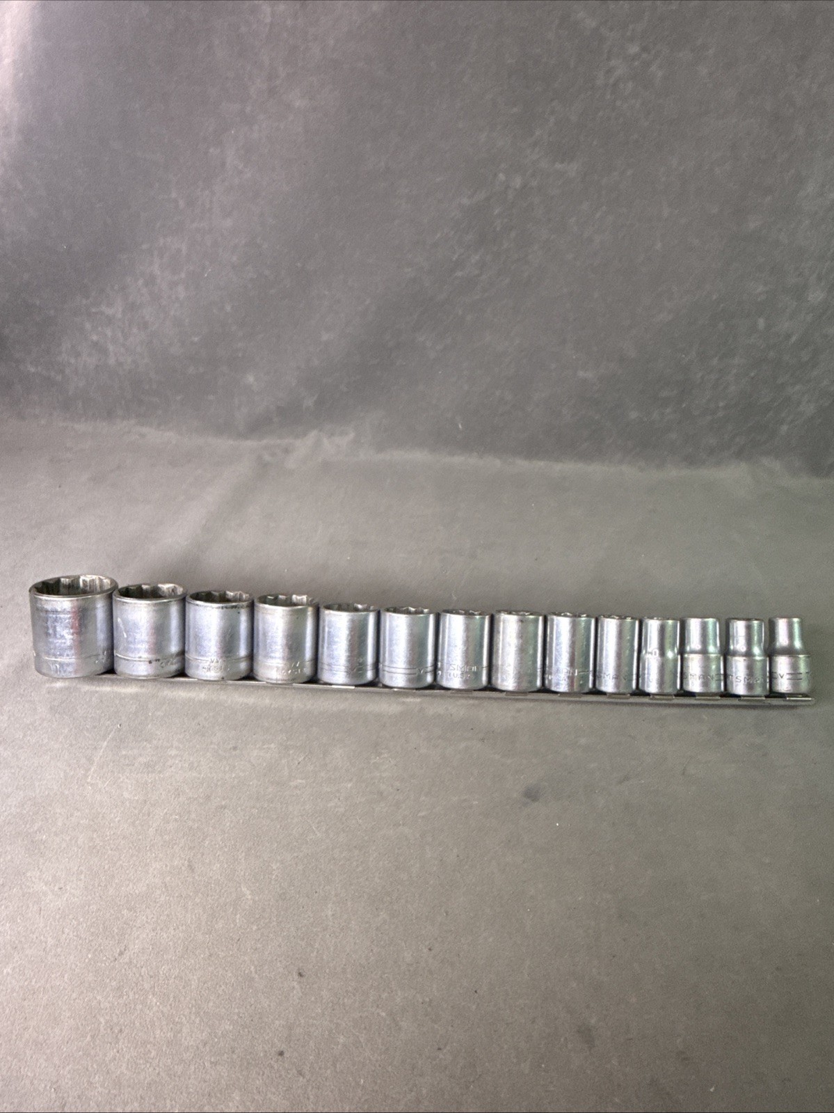 Craftsman USA 14-Piece 14 Piece Drive Socket Set with Socket Holder