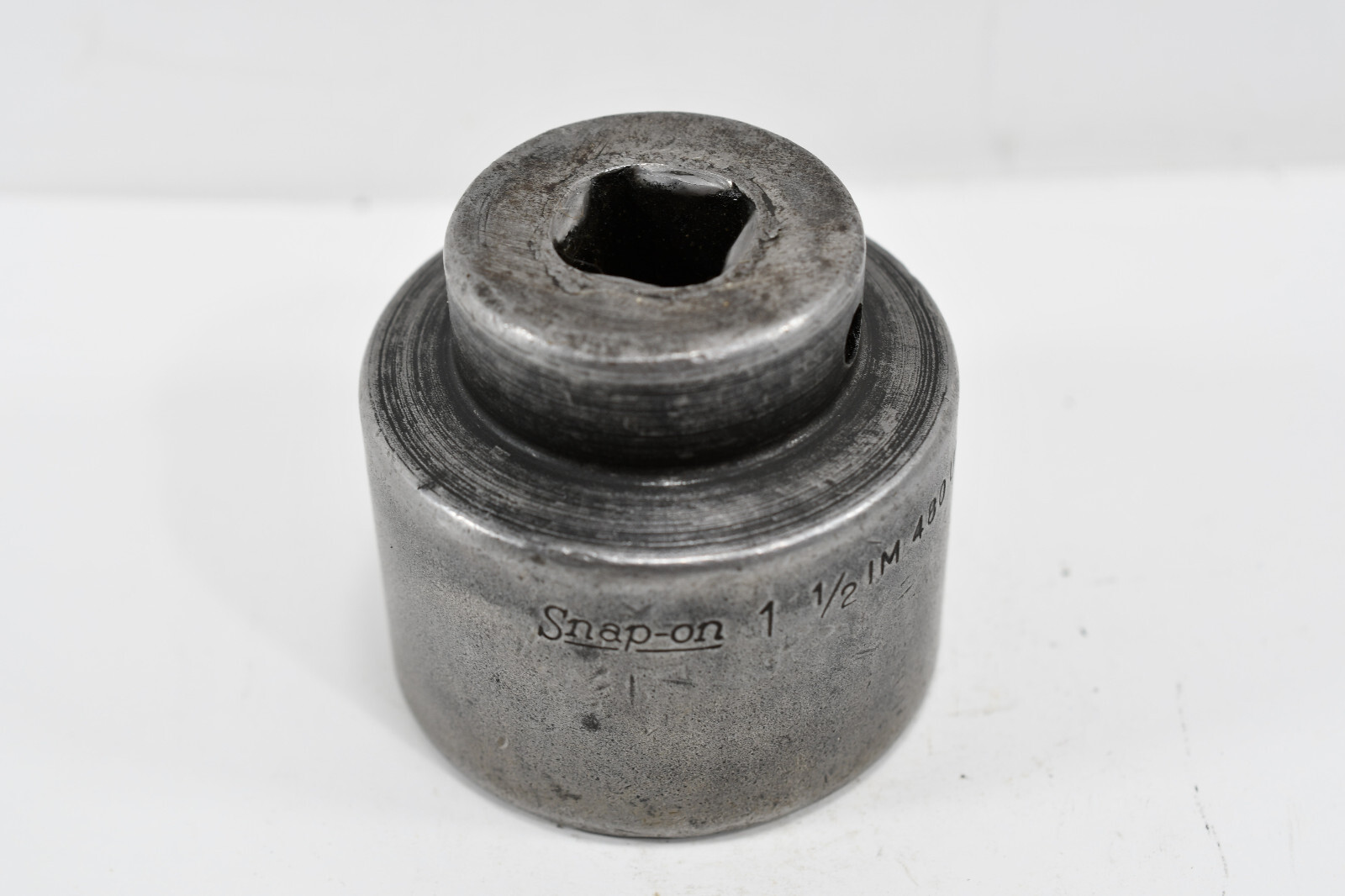 Snap-On IM480 Shallow 1 1/2” Impact Socket, I/2” Drive M358