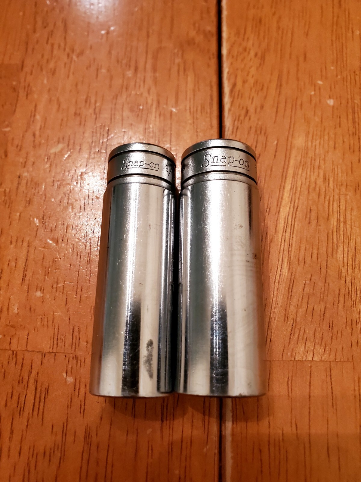 Snap On 3/8 Drive 9/16 5/8 12PT Deep Sockets Lot Of 2