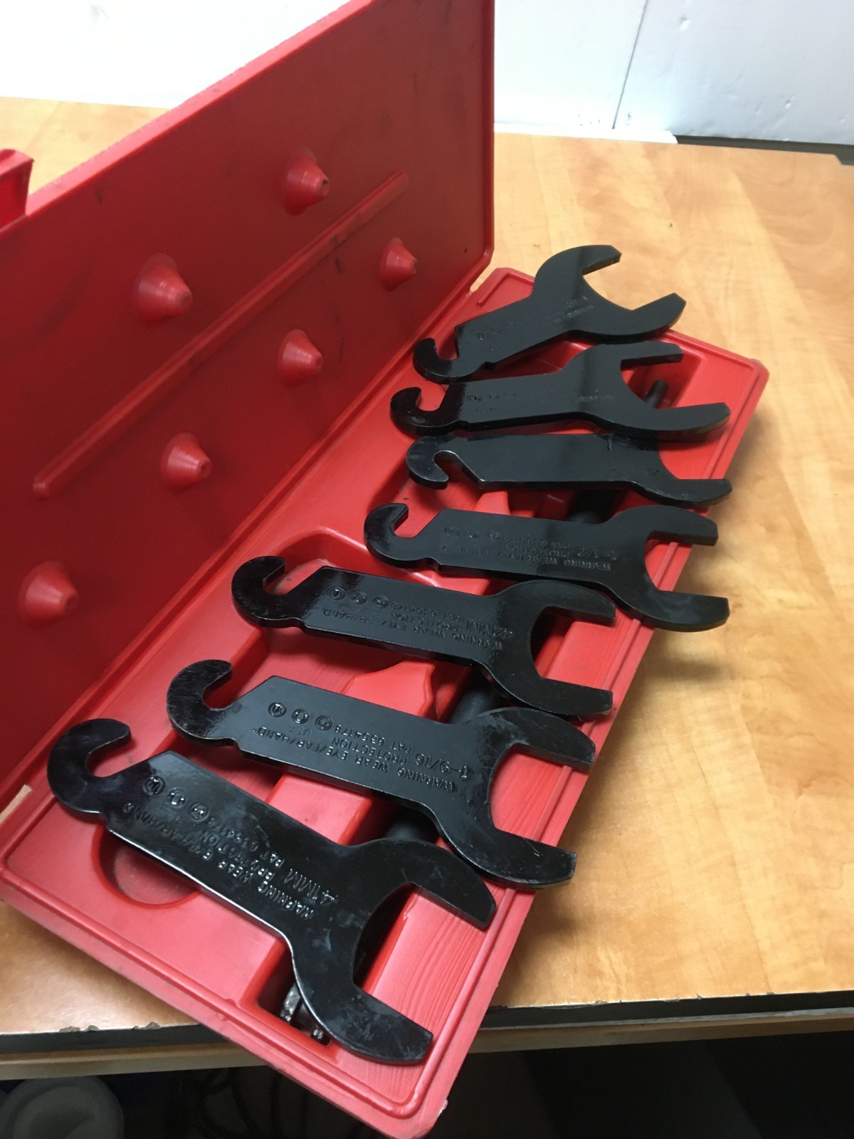 Matco Tools Pneumatic Fan Clutch Wrench PFC43300 Complete Set 36mm to 2″ 8pc
