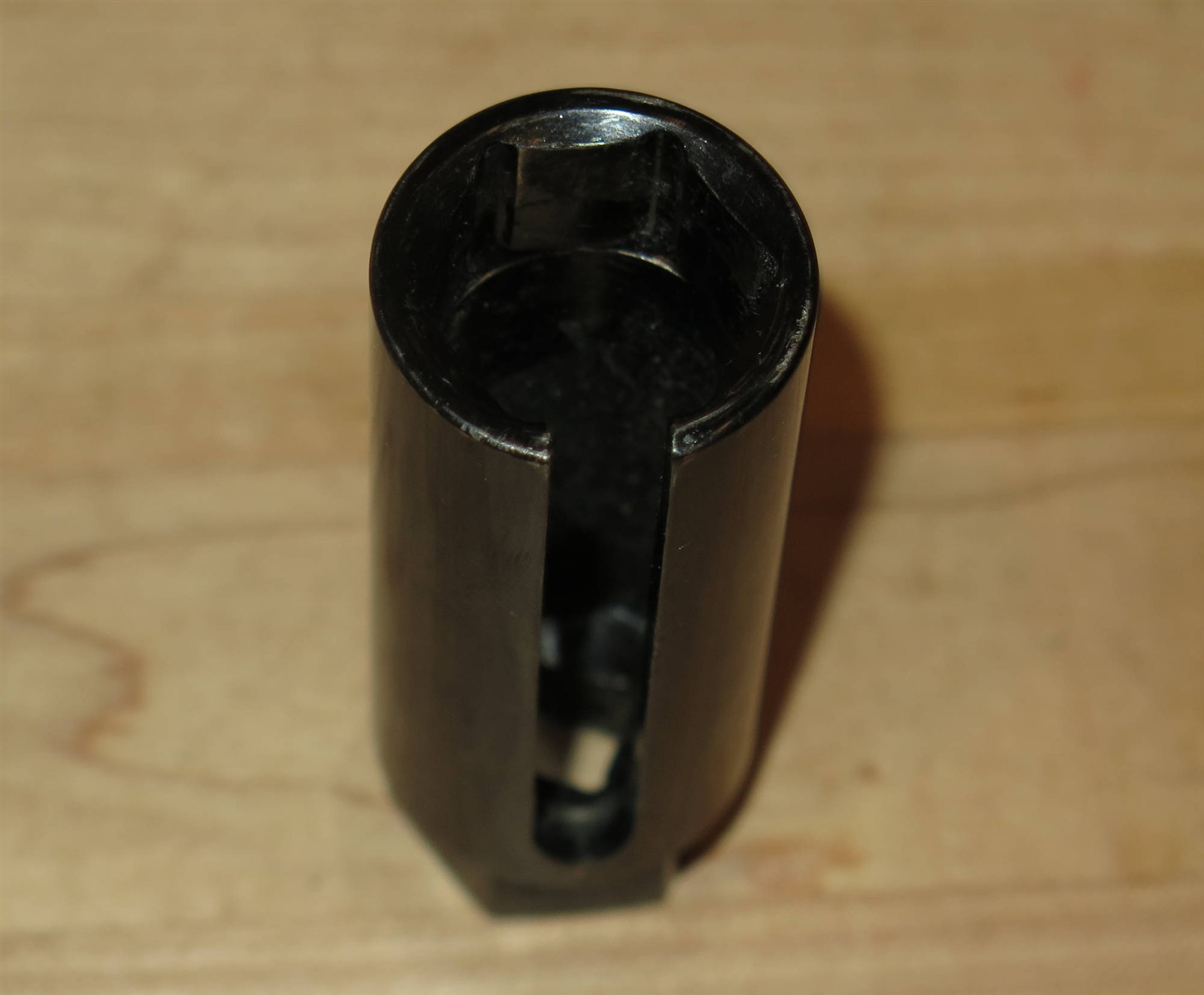 MAC Tools OSW104 3/8″-Drive Deep O2 Oxygen Sensor Socket – 7/8″ 6-point