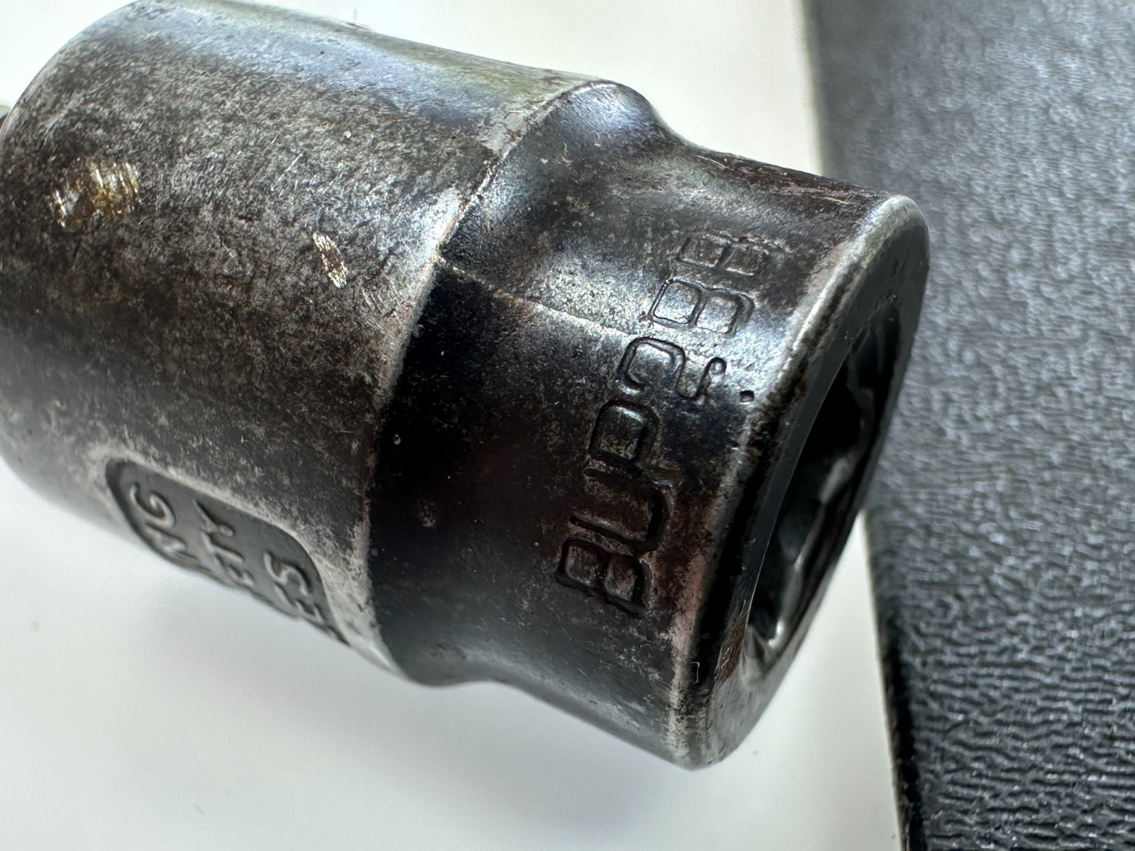 Matco Tools 3/8″ Drive Impact Pinless Swivel Universal Joint Adapter BUP2BB