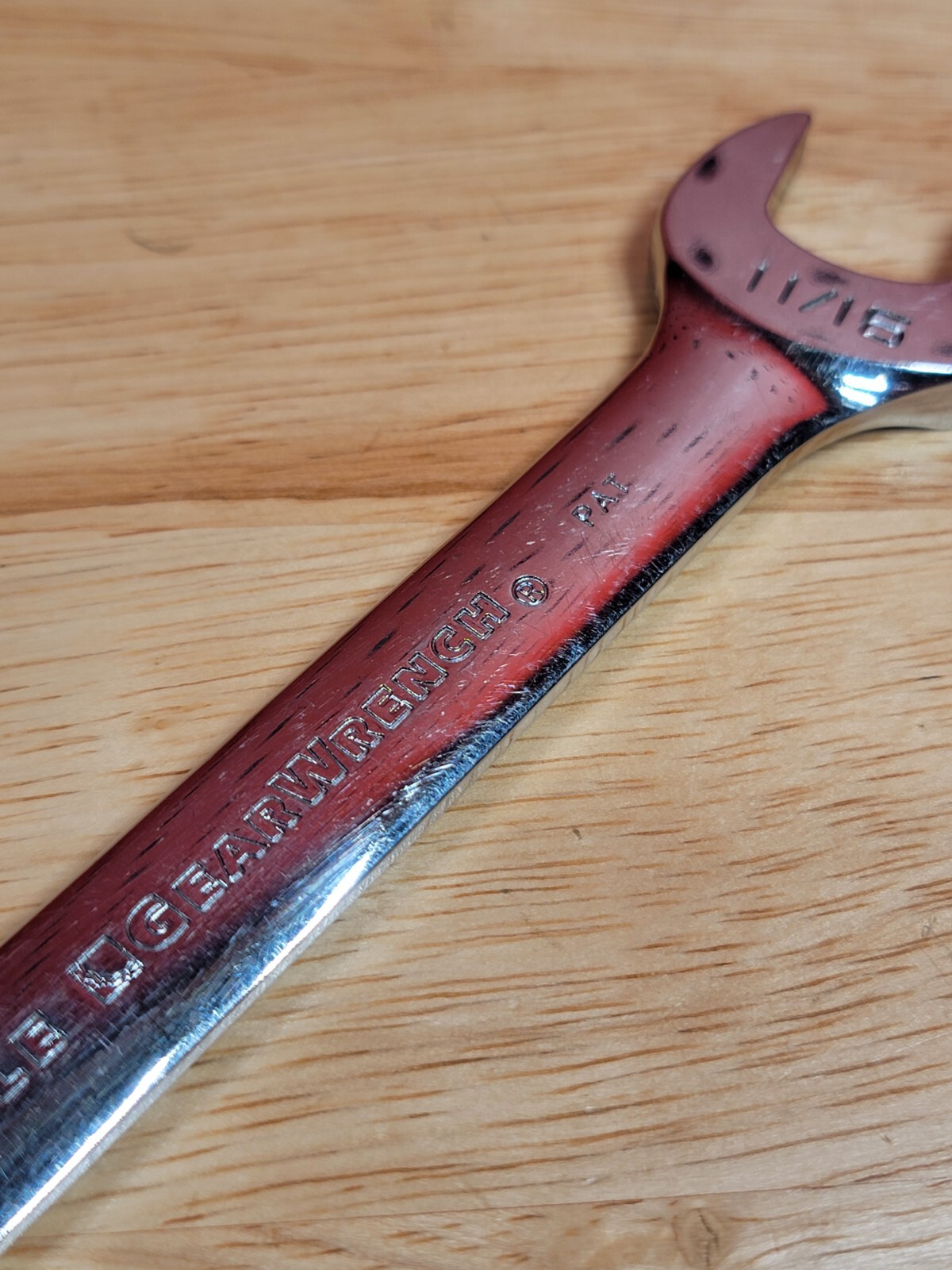 GearWrench Reversible 11/16″ SAE 12-Point Ratchet Wrench