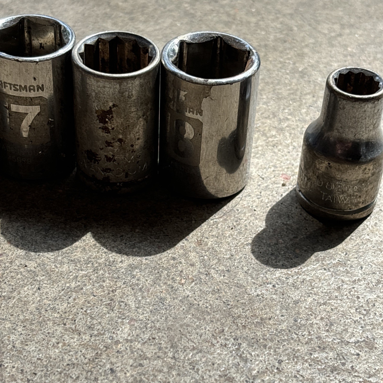 Miscellaneous Mixed Brands Various Sizes Sockets Tool Lot Of ~5lbs Bulk