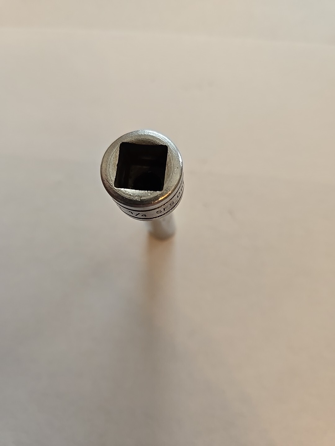 Snap On 3/8″ Drive 1/4″ 6PT Deep Chrome Socket SFS081