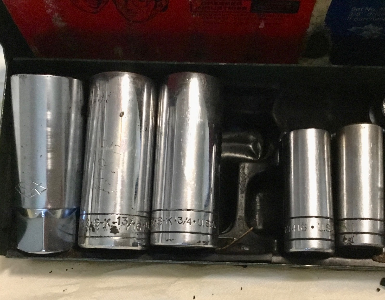 S-K Tools 1/2” & 3/8″ Drive SAE Socket Set USA w/ Metal Case – 20 Pc Mixed