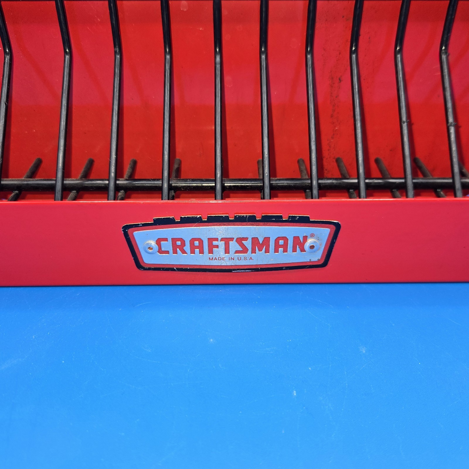 VTG CRAFTS CRAFTSMAN METAL TOOL HOLDER. 12X7