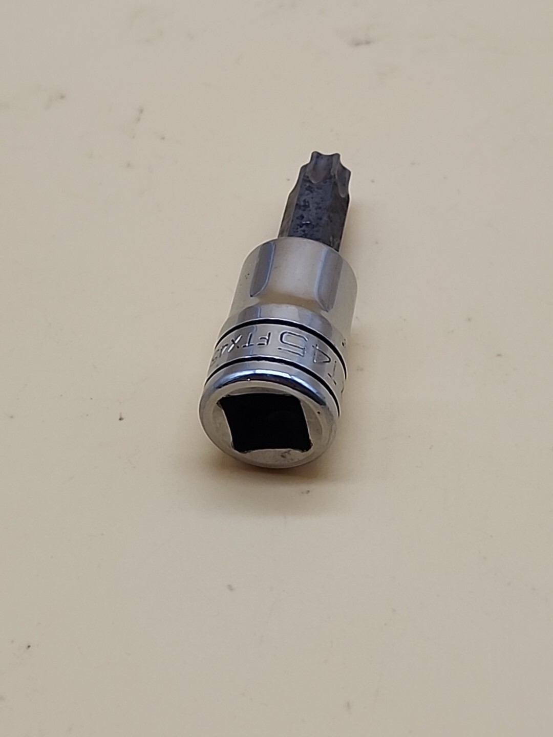 Snap-On Tools 3/8″ Drive T45 Std Torx Bit Chrome Socket FTX45E USA