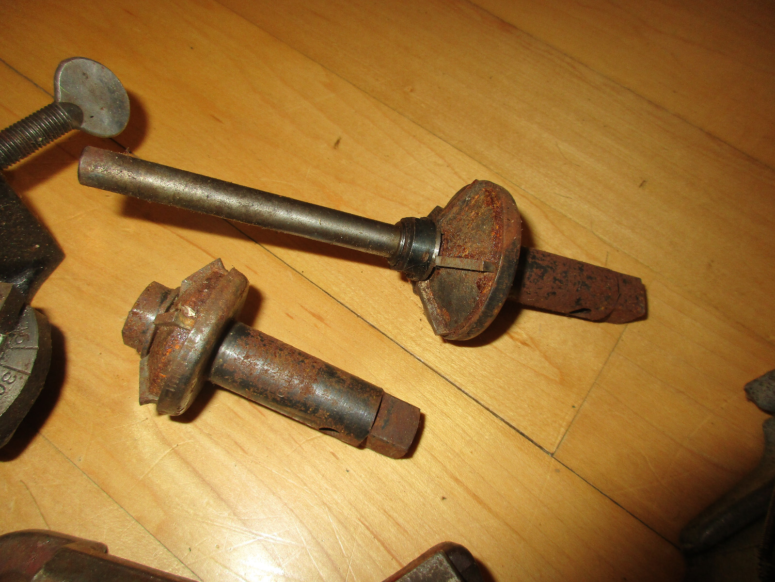 Vintage Valve cutting tools, valve seat reamers, ridge reamer