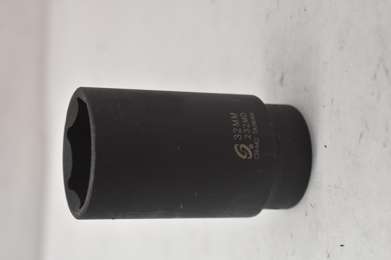 Sunex Tools 232MD 32mm Metric Deep Impact Socket 1/2in Drive 6-Point Black