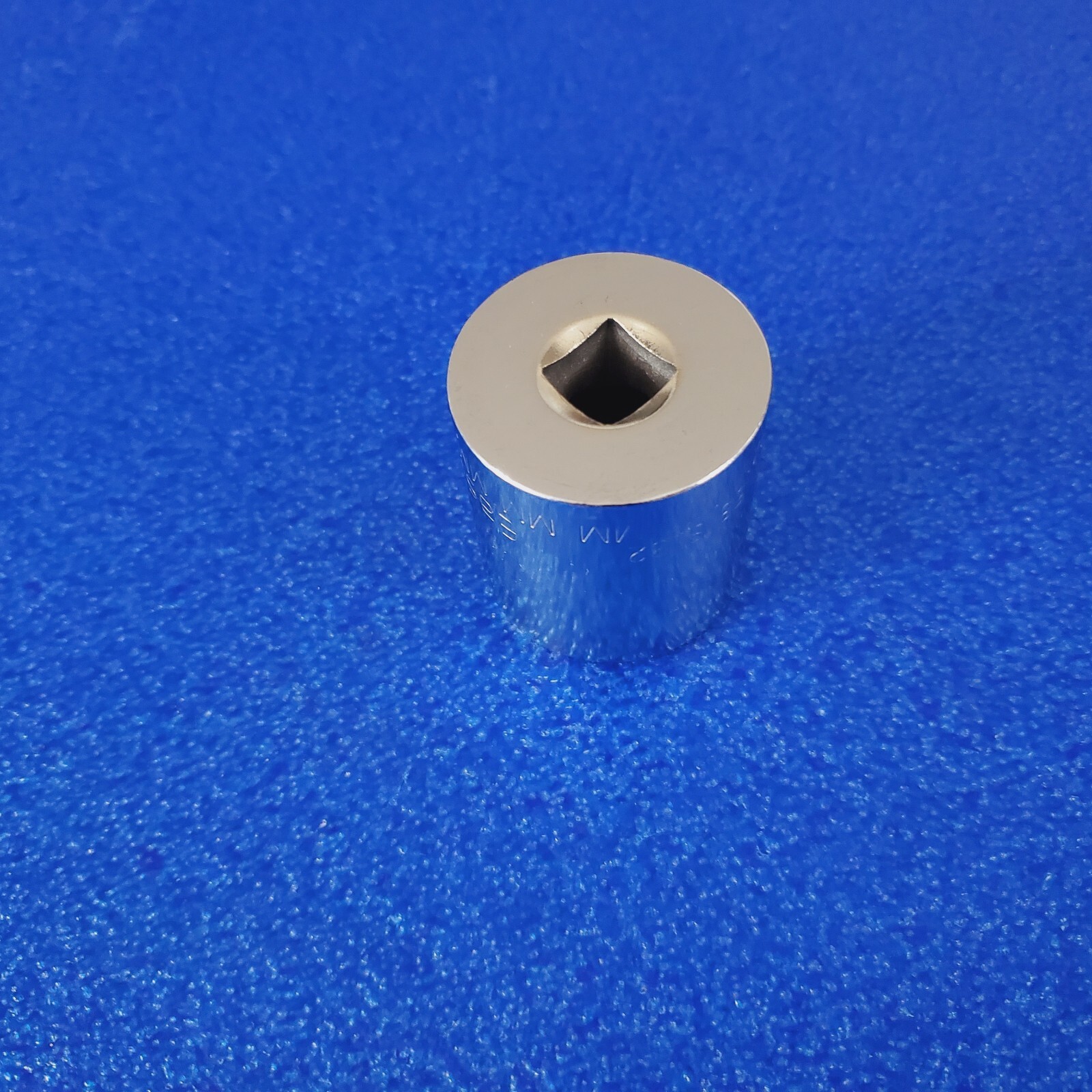Easco USA 32mm 1/2 Drive Socket 12 Point 538132 Fits Most Motorcycle Axle Nuts