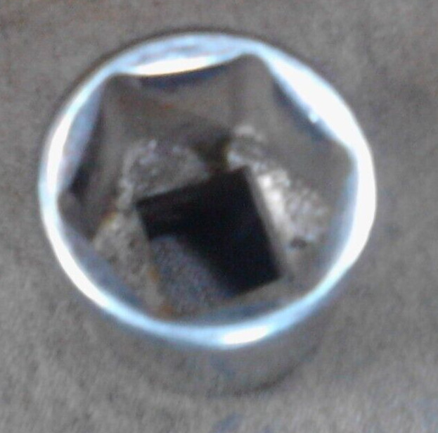 Craftsman 3/8 drive 17mm shallow socket 82-272GM 6 point