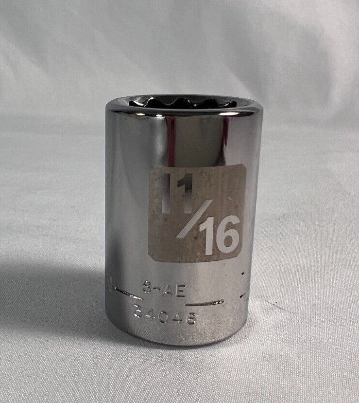 NEW Craftsman Socket 3/8 & 1/2″ Drives 6 &12 pt Choose Size Metric / SAE