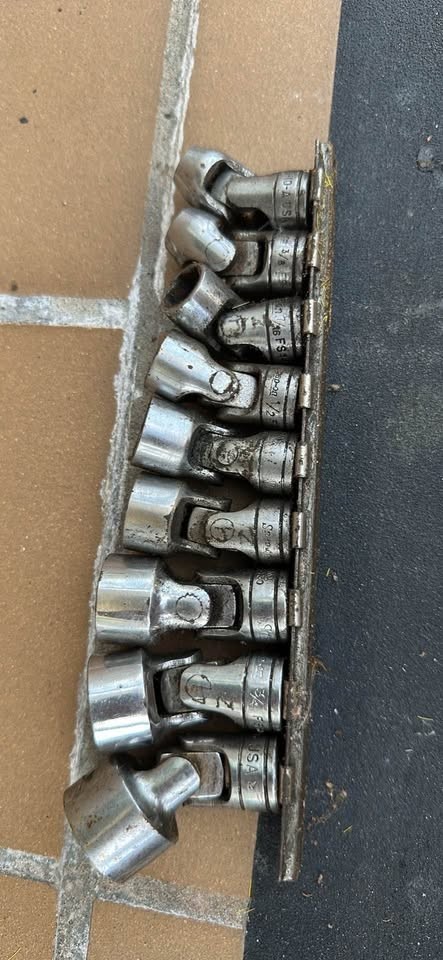 SNAP ON 106TMUS 1/4″ DRIVE 6 PT 6 PC SAE UNIVERSAL SWIVEL SOCKET SET UNDERLINE