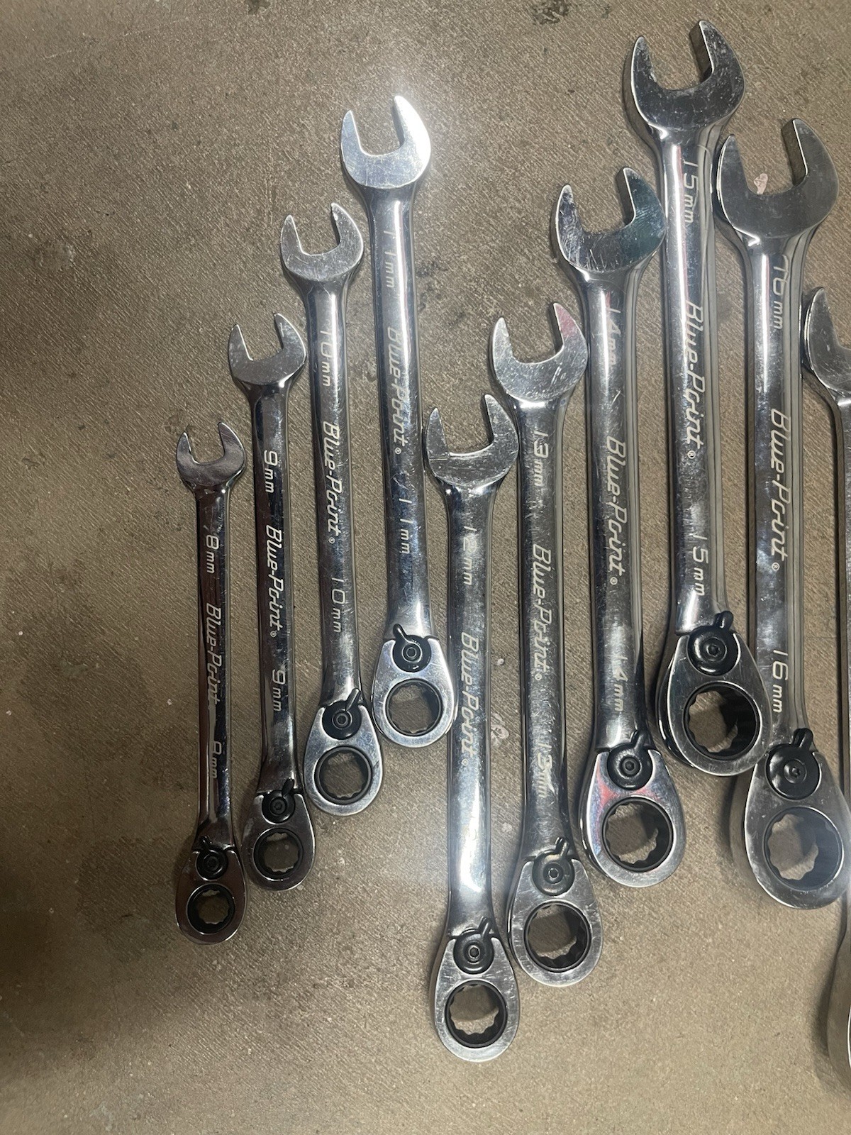 Blue Point BOERM712 12Pc Metric Reversible Ratcheting Combo Wrench Set 8-19mm