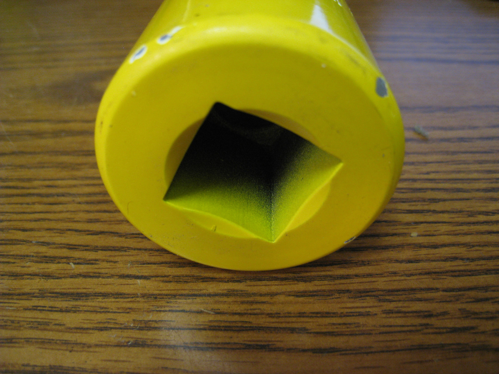 ACCUTORQ ACC-20-3911 1″ DRIVE 13/16″ 475 FT LBS 650Nm YELLOW TORQUE SOCKET