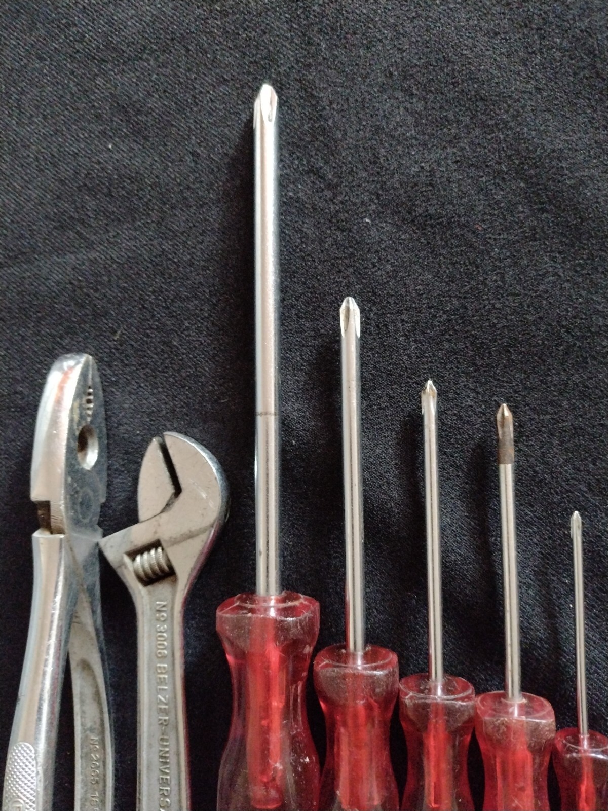 BELZER 8078(GR.3, GR.2, GR.1, GR.0) PHILLIPS SCREWDRIVERS & WRENCH 6″ & Pliers