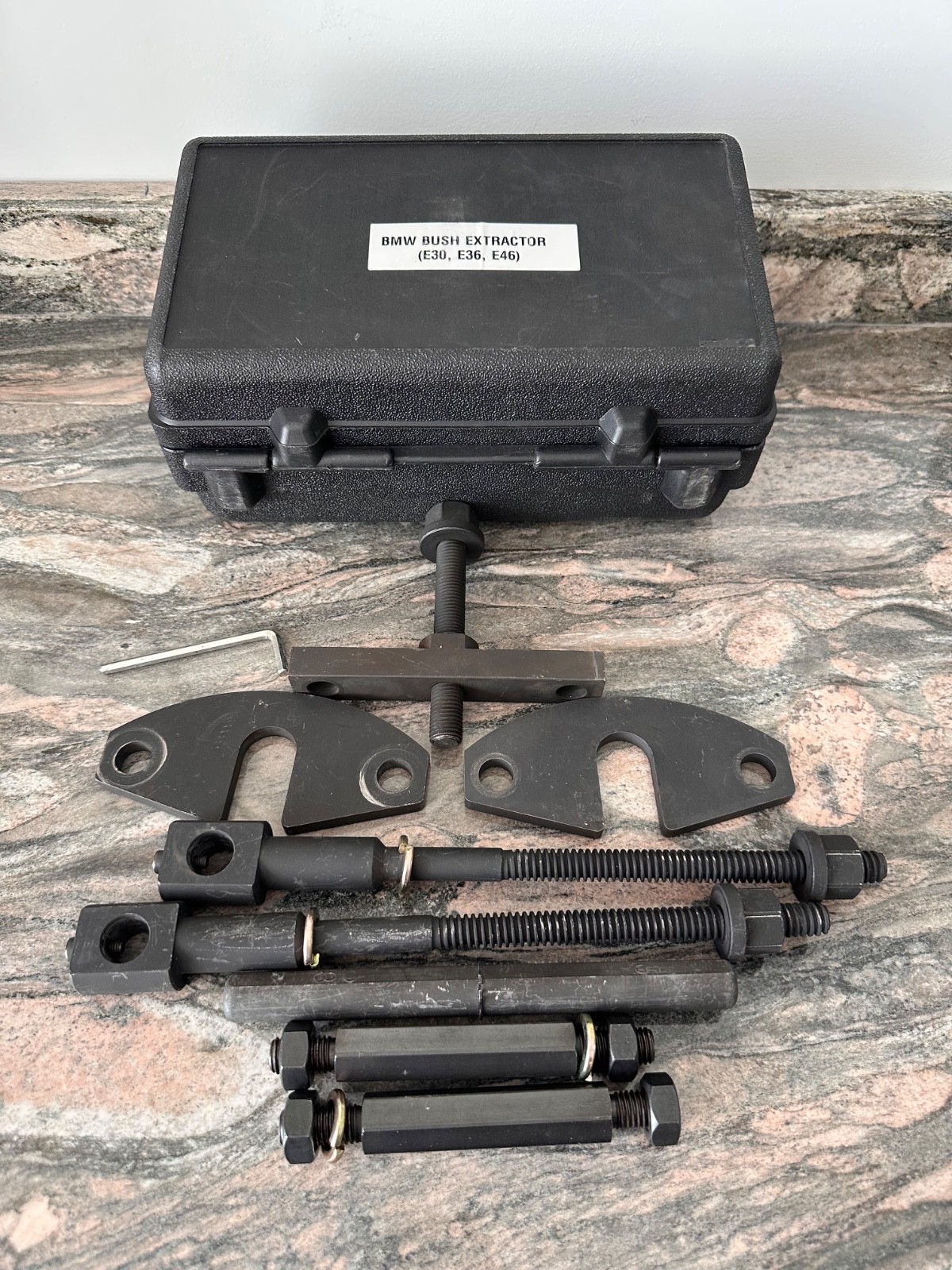 BMW (E30/E36/E46) BUSH EXTRACTOR/ INSTALLER KIT. used only once, case included