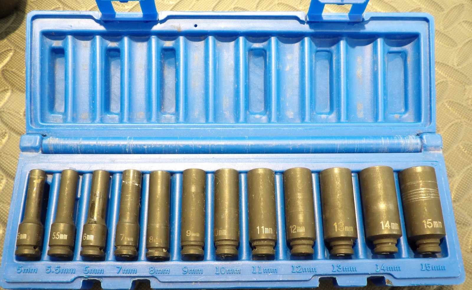 grey pneumatic 9712MDC