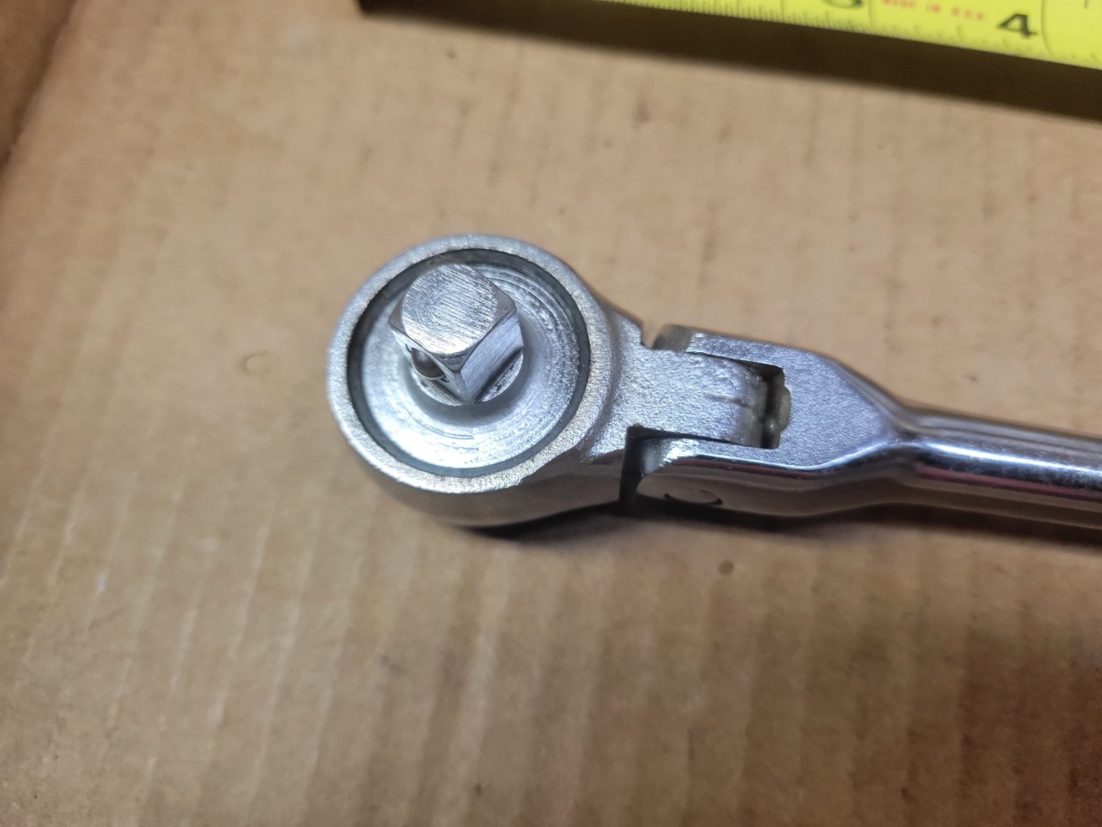 Husky USA 10-1/2″ 3/8″ Drive Long Handle Flex Head Ratchet No CB54