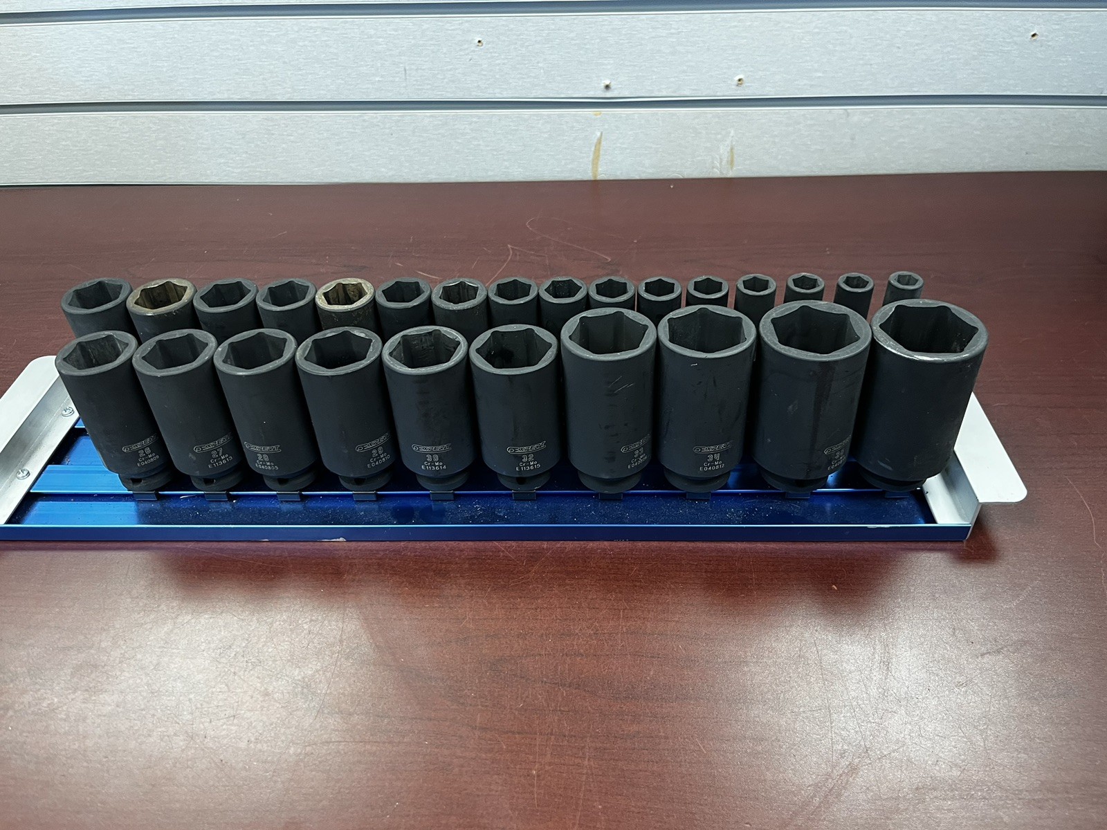 Expert by MAC Tools 26 pc 1/2″ Drive Metric 10-36mm Deep Impact Socket Set