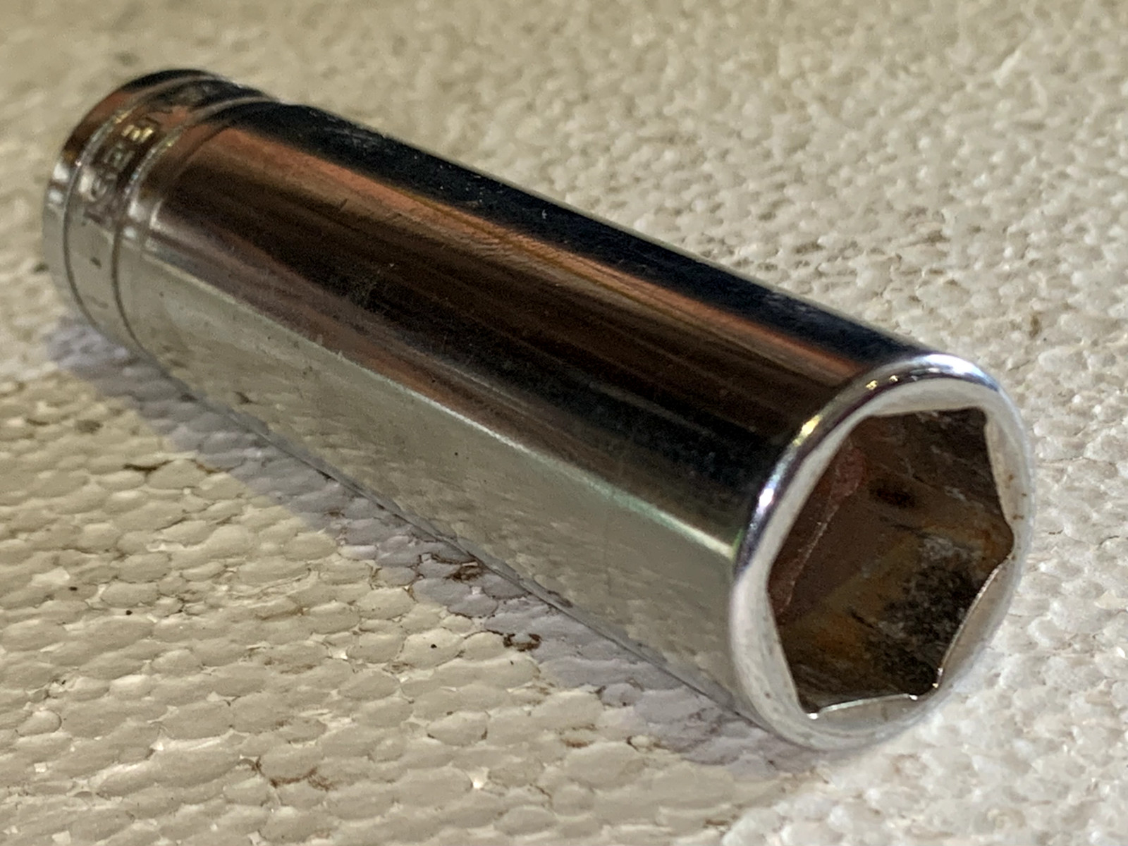 Snap-on Tools USA TS221 11/16″ 1/2” Drive SAE 6 Point Deep Well Chrome Socket