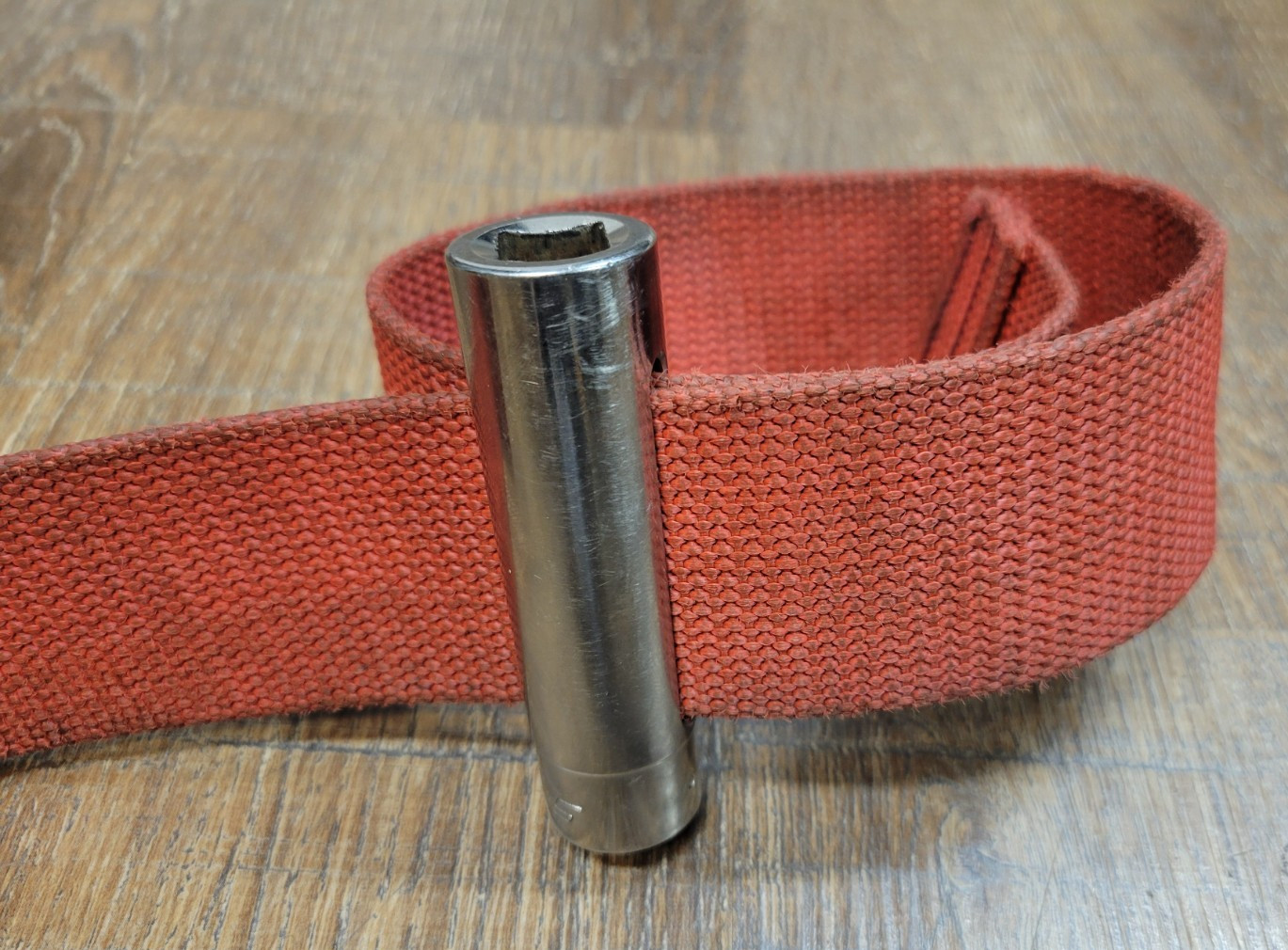 New …Snap-on 1/2″ & 3/8″ Drive Oil Filter Strap Wrench for 1”- 6” Filters A91F