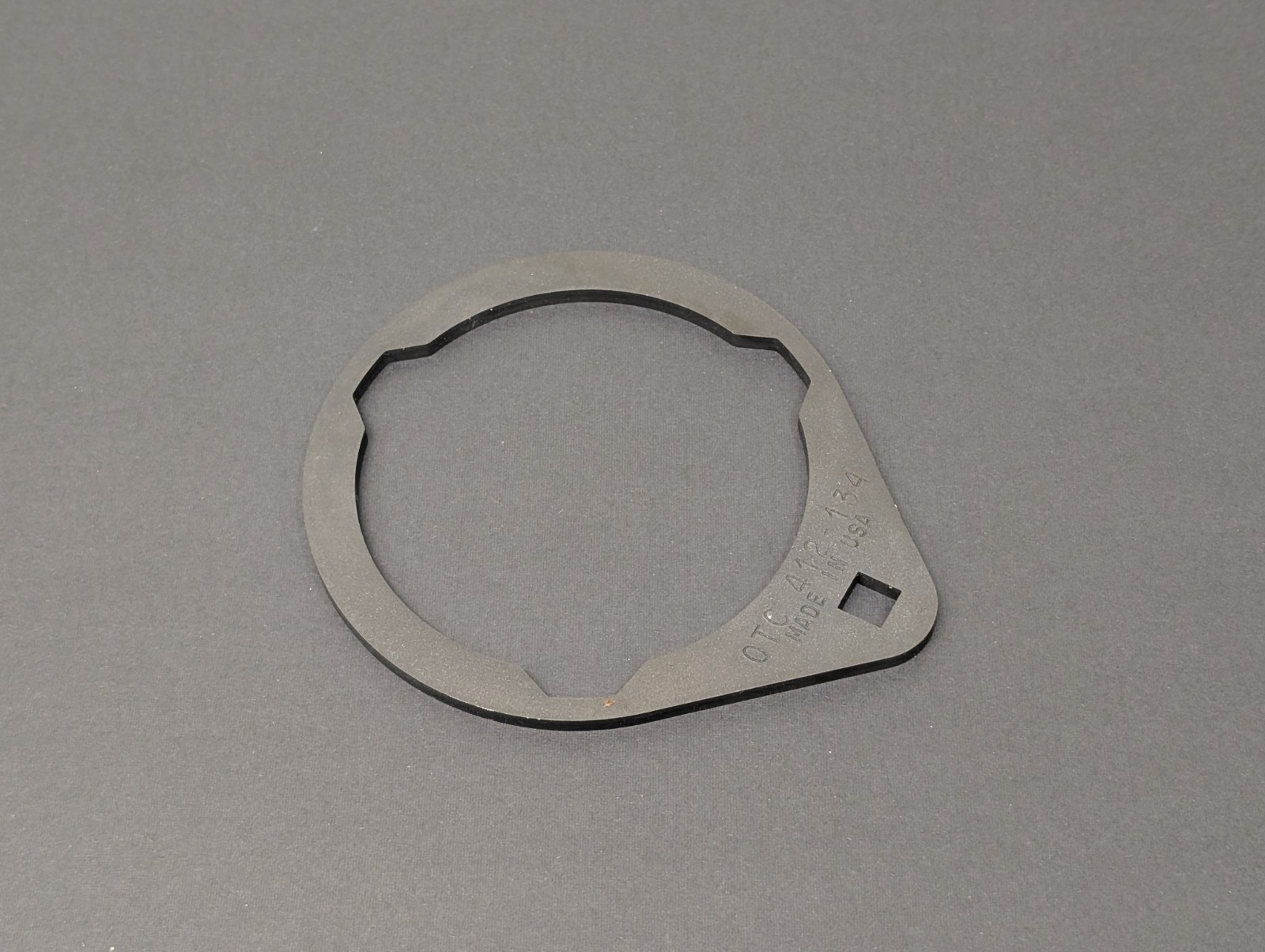 Ford Rotunda 412-134 A/C Compressor Clutch Holding Fixture Tool