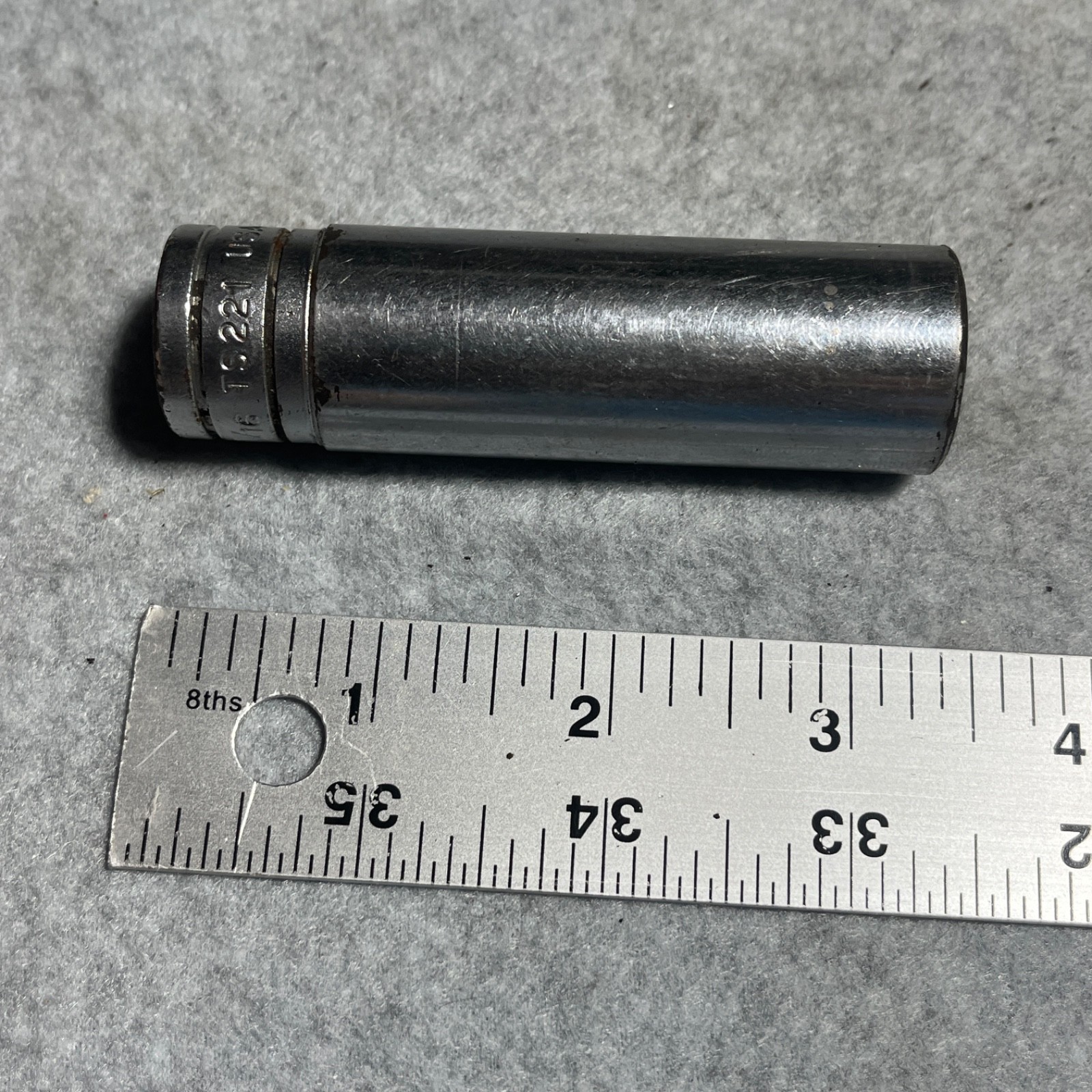 Snap-On 11/16” TS 221, 6 Point 1/2″ Drive Deep Socket USA