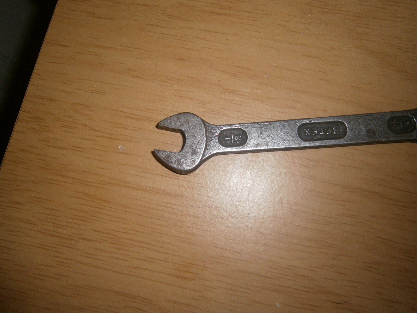 Vintage silver tone spanner. 3/16 & 1/8 ends.(E6c)