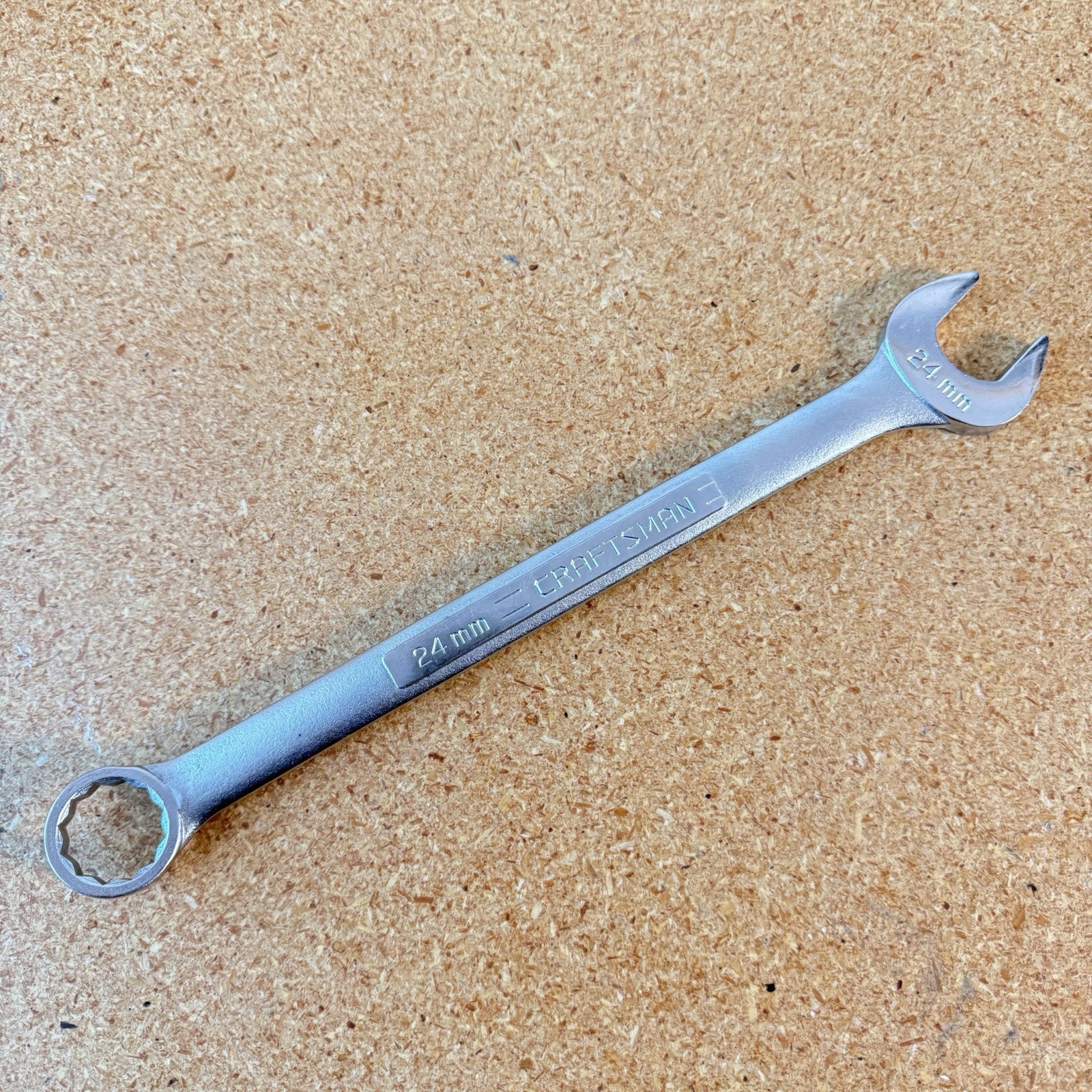Craftsman Tools USA – 24mm 12 Point Combination Wrench Metric – V-42923