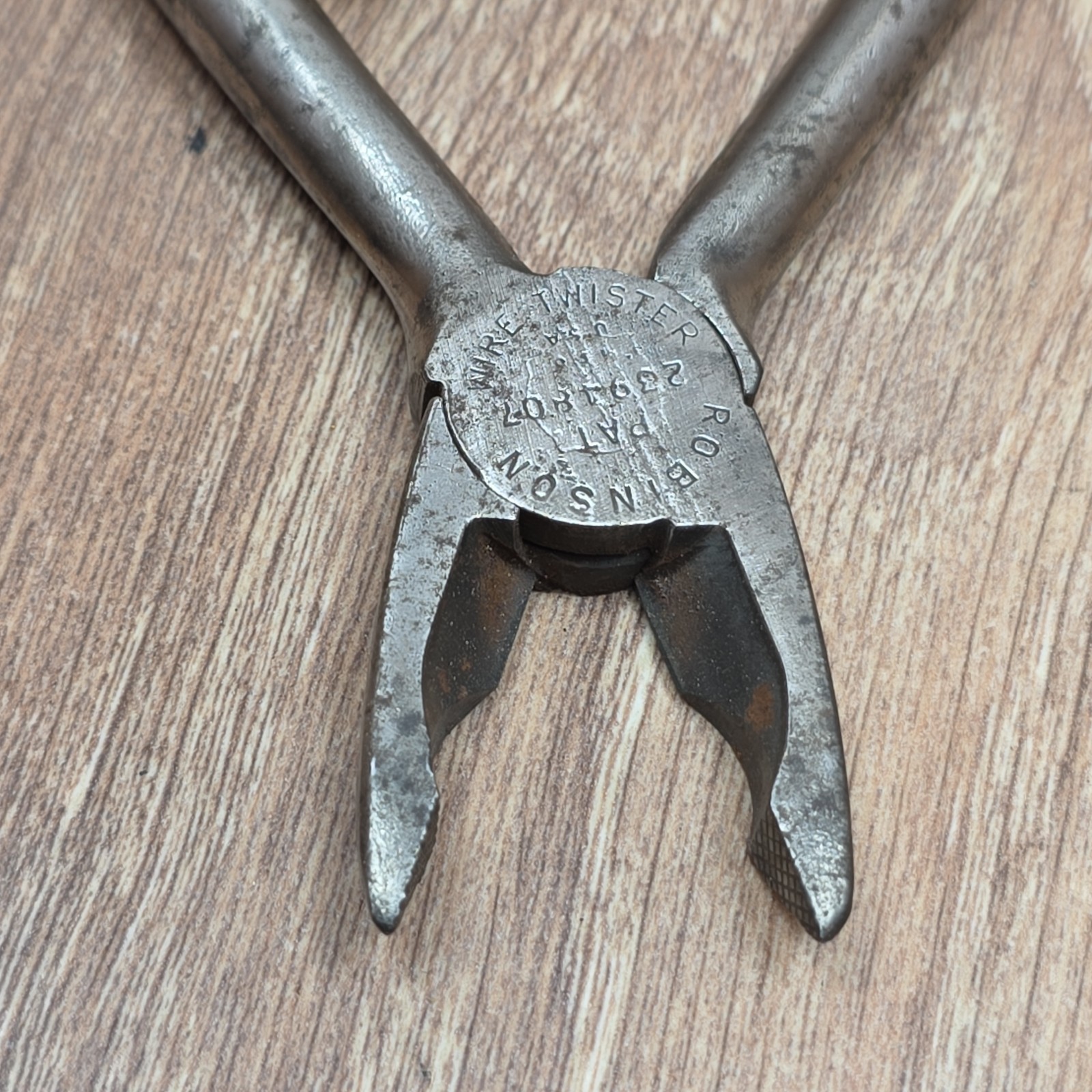 Vintage Robinson M-80 Wire Twister Safety Wire Pliers Aviation Owners Mark