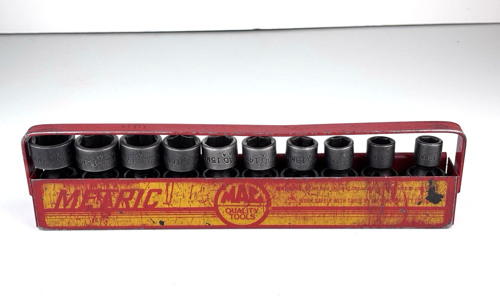 Mac Tools 3/8″ Drive Metric Swivel Impact Socket Set 10-19mm W/ Tray 10 pc XUP6