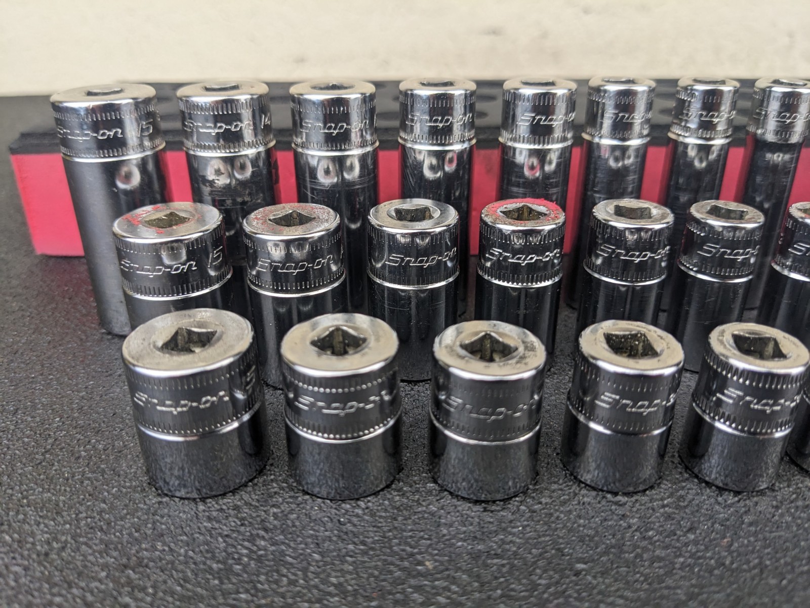 #bn598 Snap-On Tools 142STMMSYFR1 42pc 1/4″ Drive 6-Point Metric Foam Socket Set