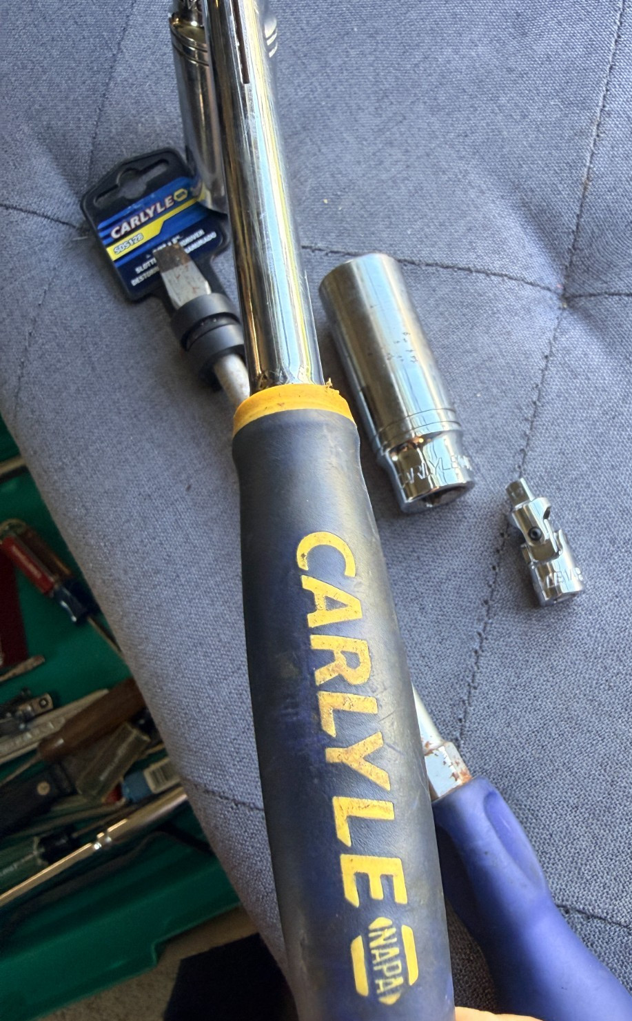 CARLYLE NAPA R38S100 3/8″Drive Swivel Head Ratchet W/Sockets,Screwdriver,Adapter
